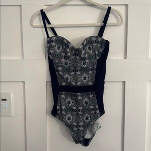 Tory Burch Chic Patterned One-Piece Swimsuit
